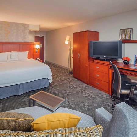 Courtyard By Marriott Madison West / Middleton Hotel Екстериор снимка
