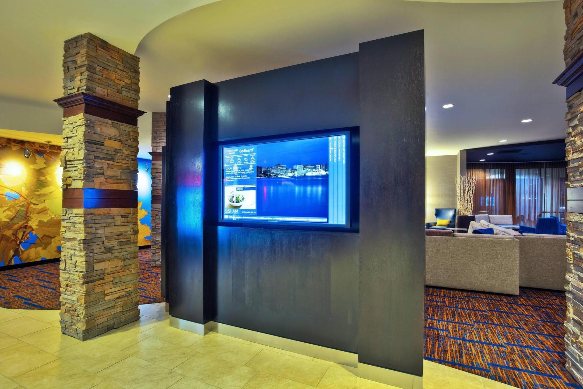 Courtyard By Marriott Madison West / Middleton Hotel Екстериор снимка